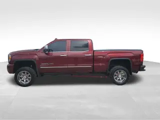 GMC Sierra 2500HD 2017 4x4 Denali 4dr Cabina de Tripulacion SB