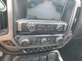 GMC Sierra 2500HD 2015 4x4 Denali 4dr Crew Cab SB