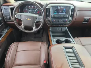 Chevrolet Silverado 1500 2018 4x2 High Country 4dr Crew Cab 5.8 ft. SB