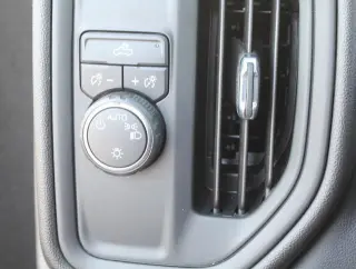 Chevrolet Silverado 1500 Limited 2022 4x2 Personalizado Cabina Dual Crew 4 puertas 5.8 pt. Cuadro corto