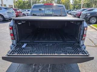 Nissan Frontier 2023 4x4 PRO-4X 4dr Crew Cab 5 ft. SB