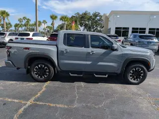 Nissan Frontier 2023 4x4 PRO-4X 4dr Crew Cab 5 ft. SB