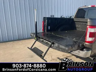 Ford F-150 2023 4x4 King Ranch 4dr SuperCrew 6.5 ft. SB