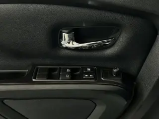 Nissan Titan 2019 4x2 SV 4dr Cabina de Tripulação