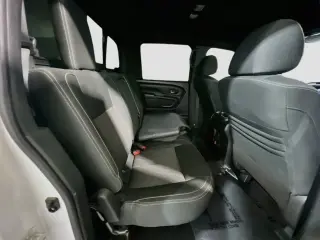 Nissan Titan 2019 4x2 SV 4dr Cabina de Tripulação