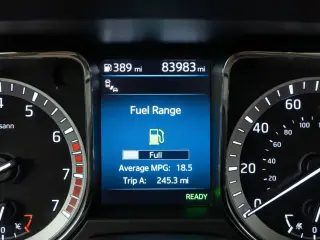 Nissan Titan 2019 4x2 SV 4dr Cabina de Tripulação