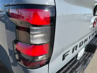 Nissan Frontier 2024 4x4 PRO-4X 4p Cab de Tripulante 5 ft. SB
