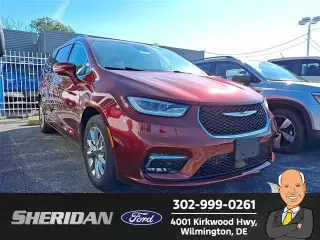Chrysler Pacifica 2021 Touring L Minivan 4p.
