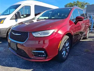 Chrysler Pacifica 2021 Touring L Minivan 4p.