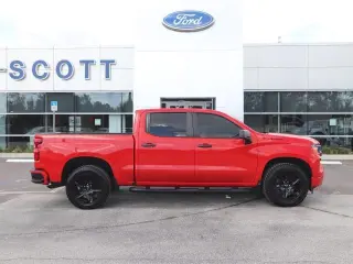Chevrolet Silverado 1500 2024 4x2 Custom 4dr Crew Cab 5.8 ft. SB