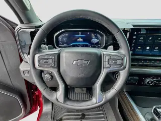 Chevrolet Silverado 1500 2023 4x4 RST 4p. Cabina de tripulação 5.8 ft. SB