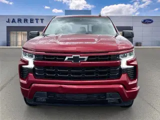 Chevrolet Silverado 1500 2023 4x4 RST 4p. Cabina de tripulação 5.8 ft. SB