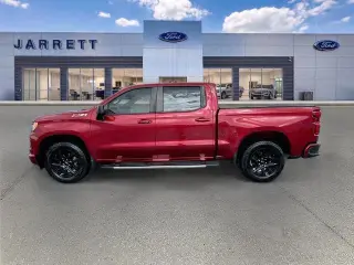 Chevrolet Silverado 1500 2023 4x4 RST 4p. Cabina de tripulação 5.8 ft. SB