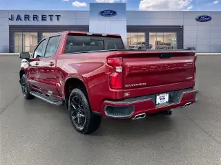 Chevrolet Silverado 1500 2023 4x4 RST 4p. Cabina de tripulação 5.8 ft. SB