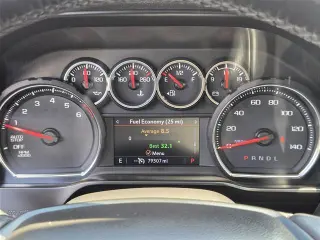 Chevrolet Silverado 1500 2020 4x2 LT cabina doble con 4 puertas, cama de 5.8 pies