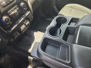 Chevrolet Silverado 1500 2020 4x2 LT cabina doble con 4 puertas, cama de 5.8 pies