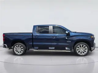 Chevrolet Silverado 1500 2020 4x2 LT cabina doble con 4 puertas, cama de 5.8 pies