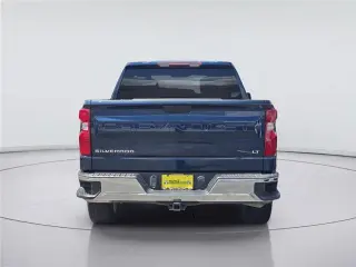 Chevrolet Silverado 1500 2020 4x2 LT cabina doble con 4 puertas, cama de 5.8 pies