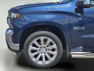 Chevrolet Silverado 1500 2020 4x2 LT cabina doble con 4 puertas, cama de 5.8 pies
