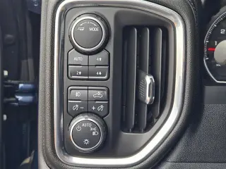 Chevrolet Silverado 1500 2021 4x4 LT Trail Boss 4p Camioneta de Cabina Completa 5.8 pies ST