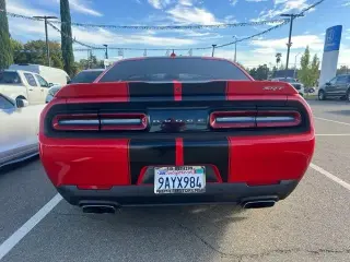 Dodge Challenger 2015 SRT 392 2dr Coupe