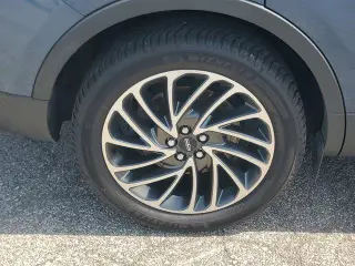 Lincoln Nautilus 2019 AWD Reserve 4dr SUV