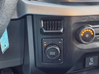 Ford F-150 2023 4x4 XLT 4p SuperCrew 6.5 ft. CA