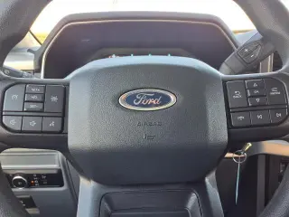 Ford F-150 2023 4x4 XLT 4p SuperCrew 6.5 ft. CA