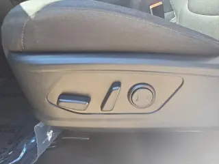 Hyundai TUCSON 2023 SEL SUV 4 puertas