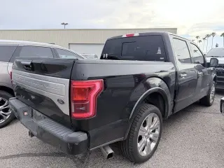 Ford F-150 2017 4x4 Limited 4dr SuperCrew 5.5 ft. SB