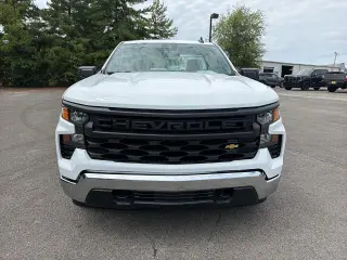Chevrolet Silverado 1500 2025 4x2 Work Truck 2p Cabina Regular 8 pies LB