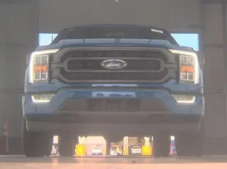 Ford F-150 2023 4x4 XLT 4p SuperCrew 5.5 ft. CB