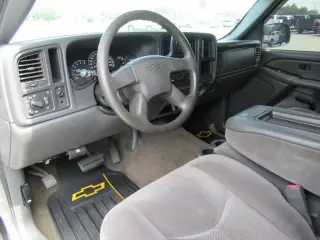 Chevrolet Silverado 1500 Clásico 2007 LS2 4dr Crew Cab 5.8 ft. SB