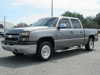 Chevrolet Silverado 1500 Clásico 2007 LS2 4dr Crew Cab 5.8 ft. SB