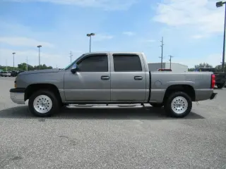 Chevrolet Silverado 1500 Clásico 2007 LS2 4dr Crew Cab 5.8 ft. SB
