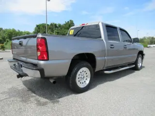 Chevrolet Silverado 1500 Clásico 2007 LS2 4dr Crew Cab 5.8 ft. SB