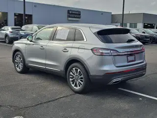 Lincoln Nautilus 2023 4x4 Estándar SUV 4p