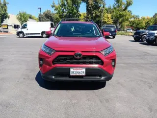Toyota RAV4 2019 AWD XLE SUV de 4 puertas