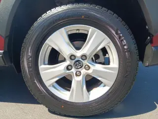 Toyota RAV4 2019 AWD XLE SUV de 4 puertas