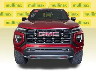 GMC Canyon 2023 4x4 AT4 4dr Crew Cab 5 ft. SB