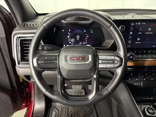 GMC Canyon 2023 4x4 AT4 4dr Crew Cab 5 ft. SB