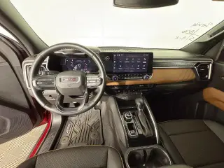 GMC Canyon 2023 4x4 AT4 4dr Crew Cab 5 ft. SB
