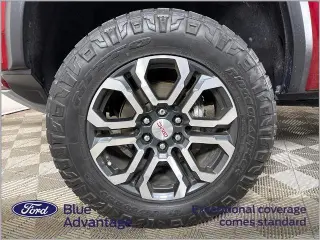 GMC Canyon 2023 4x4 AT4 4dr Crew Cab 5 ft. SB