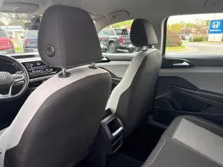 Volkswagen Taos 2023 AWD S 4Motion 4dr SUV