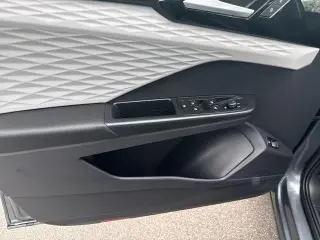 Volkswagen Taos 2023 AWD S 4Motion 4dr SUV