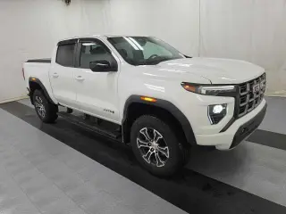 GMC Canyon 2024 4x4 AT4 4p Puertas Crew Cab Cabina Completa 5 ft. SB