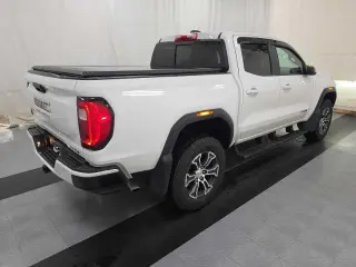 GMC Canyon 2024 4x4 AT4 4p Puertas Crew Cab Cabina Completa 5 ft. SB