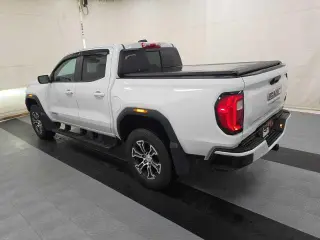 GMC Canyon 2024 4x4 AT4 4p Puertas Crew Cab Cabina Completa 5 ft. SB