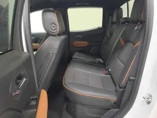 GMC Canyon 2024 4x4 AT4 4p Puertas Crew Cab Cabina Completa 5 ft. SB