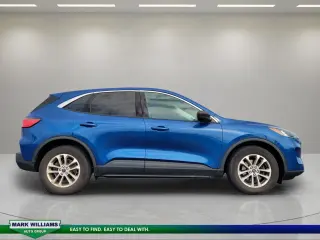 Ford Escape 2022 SE 4dr SUV